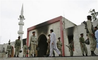 James Rupert writes: Army commandos seized control of Islamabad's Red Mosque from Islamic militant guerrillas