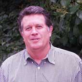 For la Patria: Politics and the Armed Forces in Latin America by Chile RPCV Brian Loveman