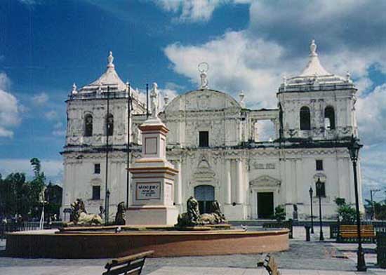 2001: 	julio helder espinoza sanchez served as a Peace Corps Volunteer in nicaragua in santa clara las esquinas san marcos beginning in 2001